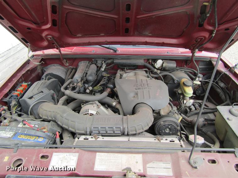 image for item DF3846 1991 Ford Explorer XL SUV