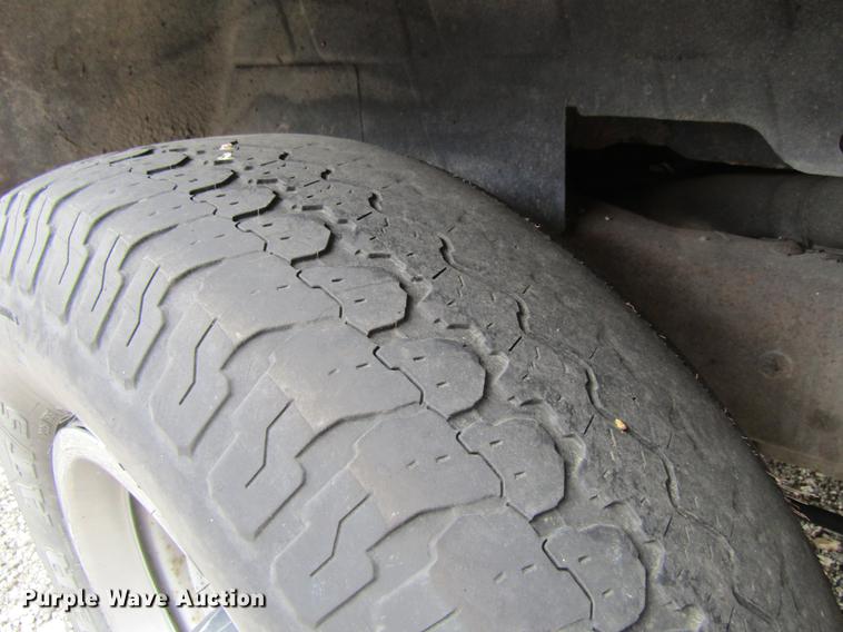 image for item DF3846 1991 Ford Explorer XL SUV