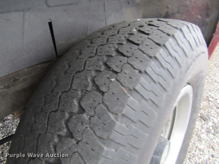 image for item DF3846 1991 Ford Explorer XL SUV