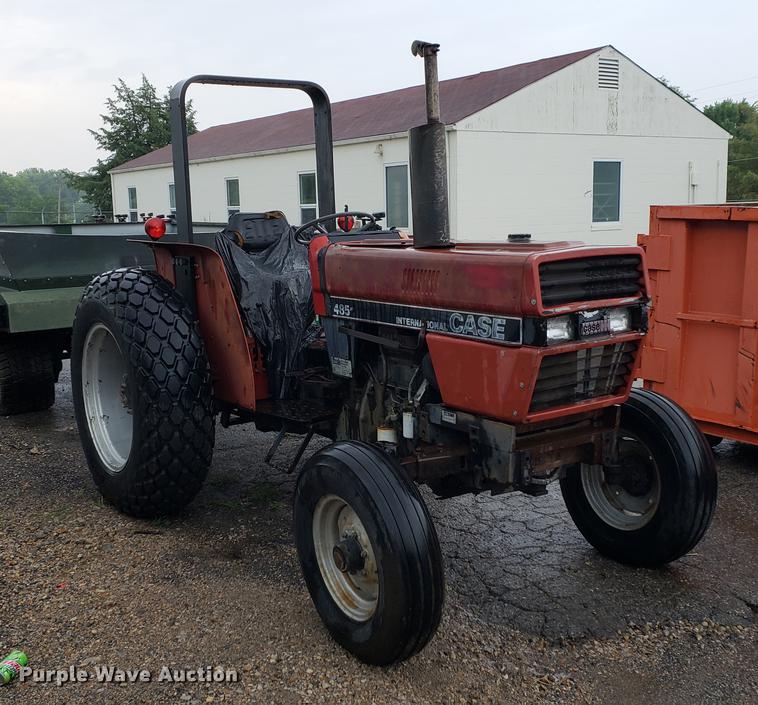 image for item EF9811 Case IH 485 tractor