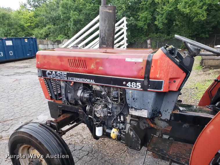 image for item EF9811 Case IH 485 tractor