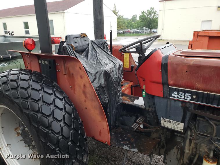 image for item EF9811 Case IH 485 tractor