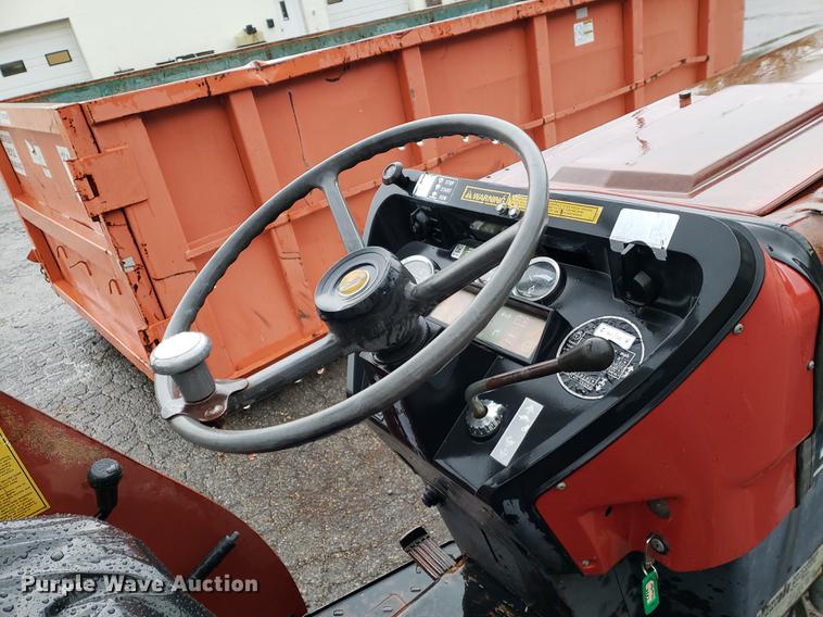 image for item EF9811 Case IH 485 tractor