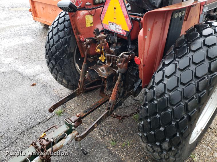 image for item EF9811 Case IH 485 tractor