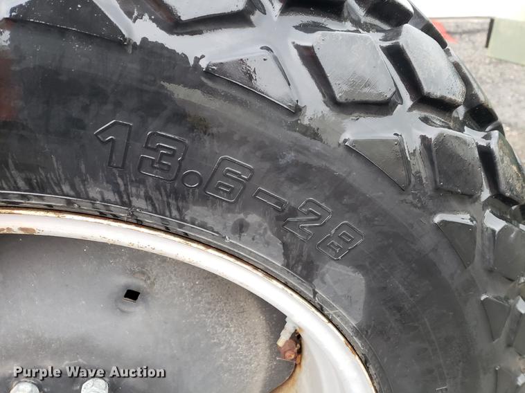 image for item EF9811 Case IH 485 tractor