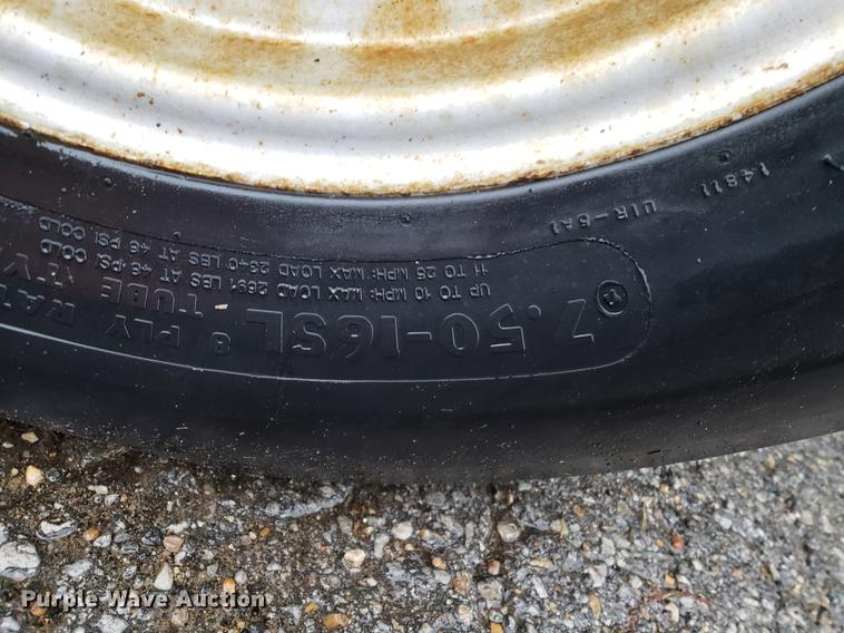 image for item EF9811 Case IH 485 tractor