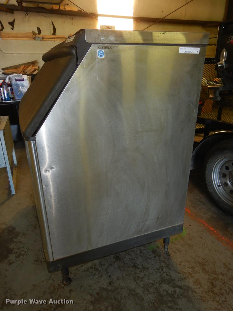 image for item EM9563 Manitowoc S970 ice machine