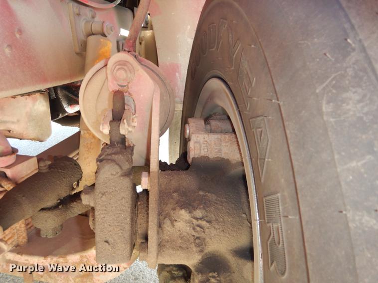 image for item EM9564 1986 Pierce Dash pumper fire truck