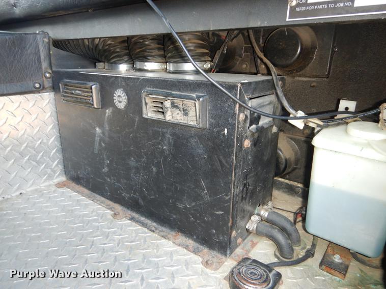 image for item EM9564 1986 Pierce Dash pumper fire truck