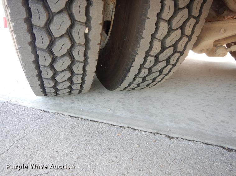 image for item EM9564 1986 Pierce Dash pumper fire truck