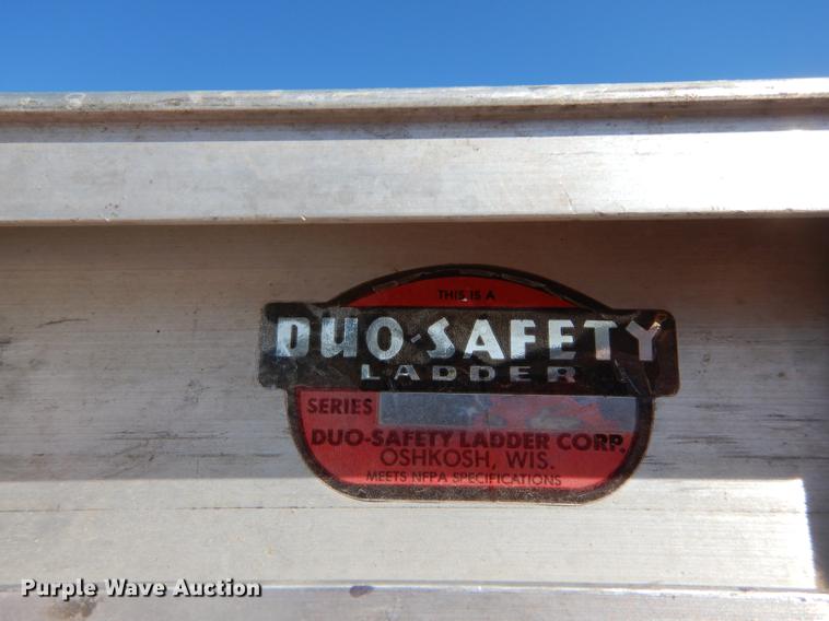 image for item EM9564 1986 Pierce Dash pumper fire truck