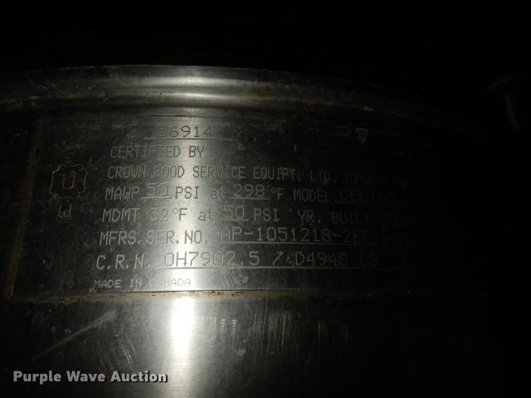 image for item EM9589 (2) 2009 Crown Food Service VELT60 kettles