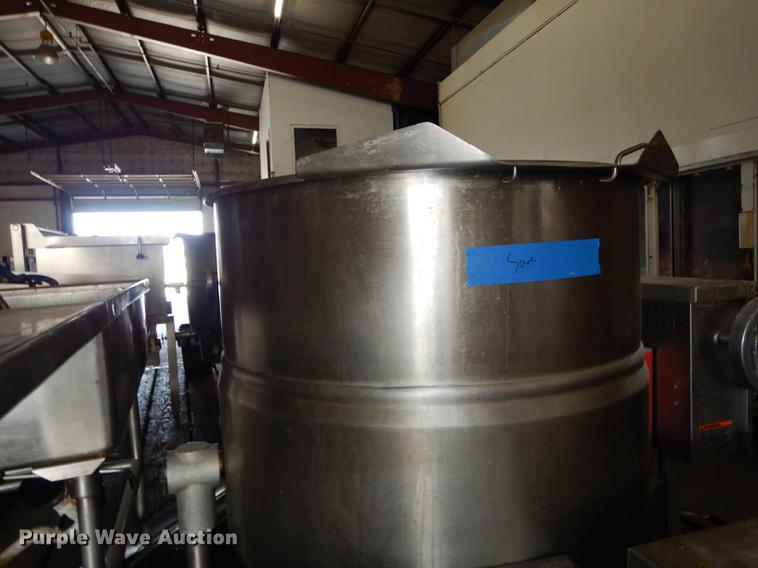 image for item EM9589 (2) 2009 Crown Food Service VELT60 kettles