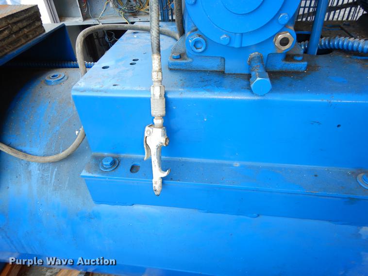 image for item EM9630 2003 Quincy air compressor