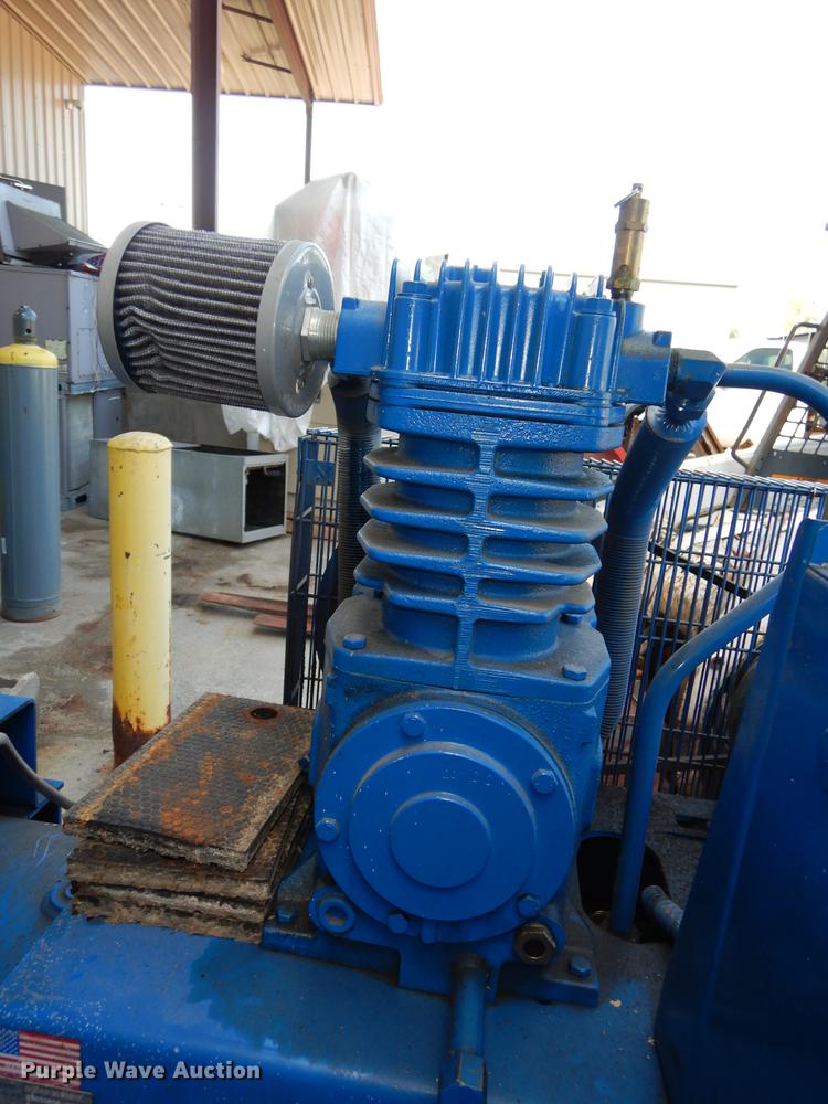 image for item EM9630 2003 Quincy air compressor