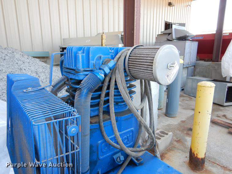 image for item EM9630 2003 Quincy air compressor