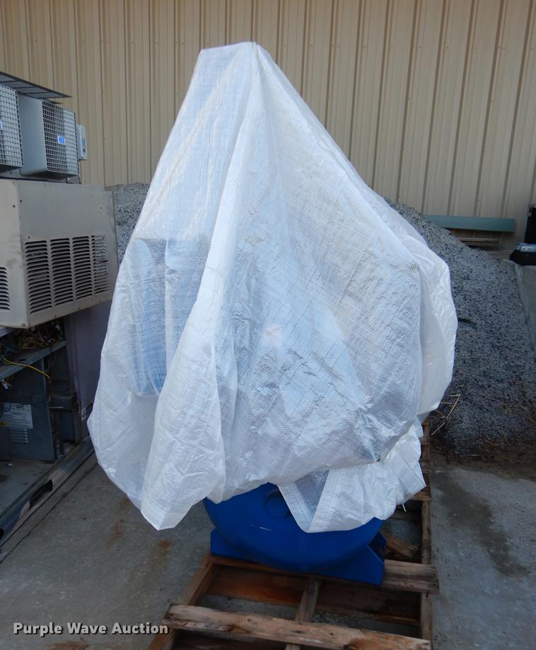 image for item EM9630 2003 Quincy air compressor