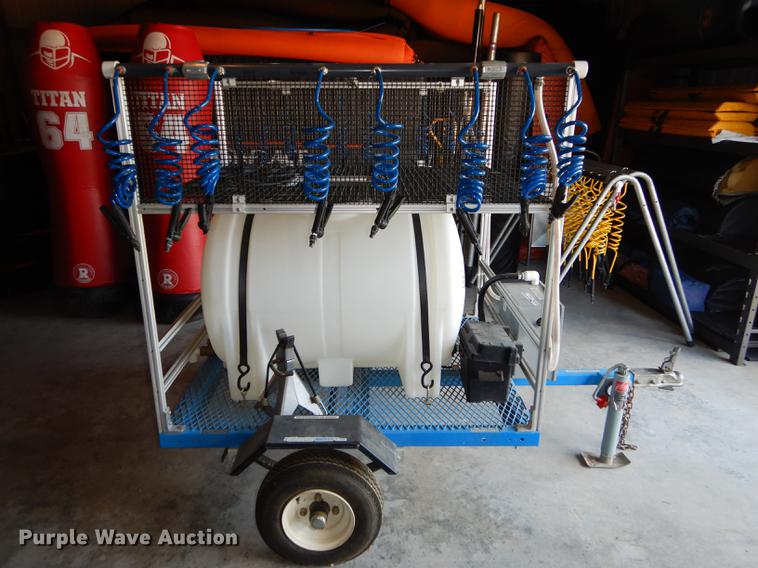 image for item EM9632 Wheelin water hydration system