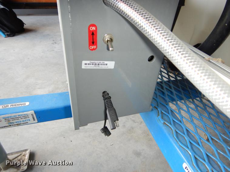 image for item EM9632 Wheelin water hydration system