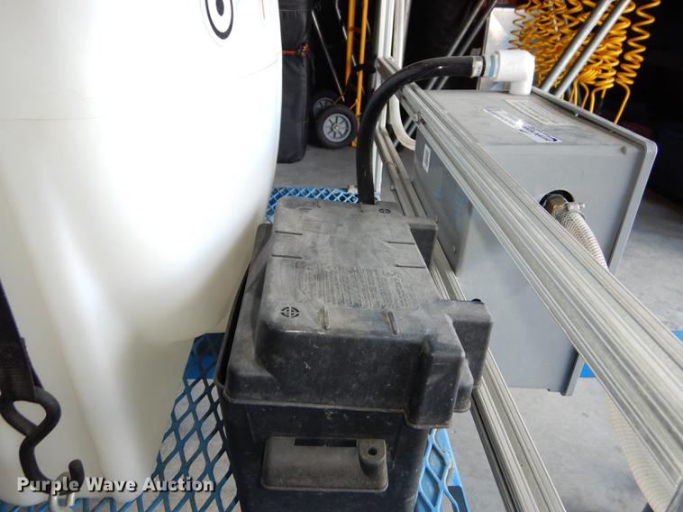 image for item EM9632 Wheelin water hydration system