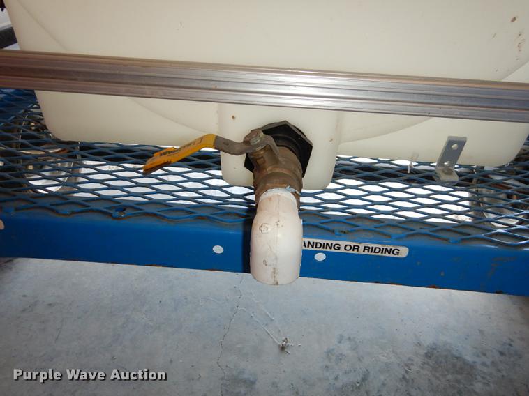 image for item EM9632 Wheelin water hydration system