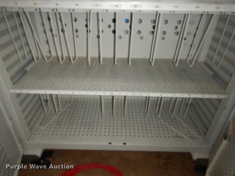 image for item EM9635 (8) Bretford 018-0224 iPad/laptop charging carts