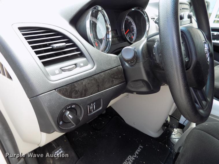 image for item ER9010 2012 Dodge Grand Caravan van