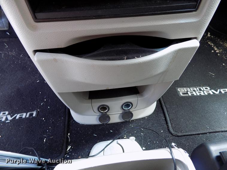 image for item ER9010 2012 Dodge Grand Caravan van