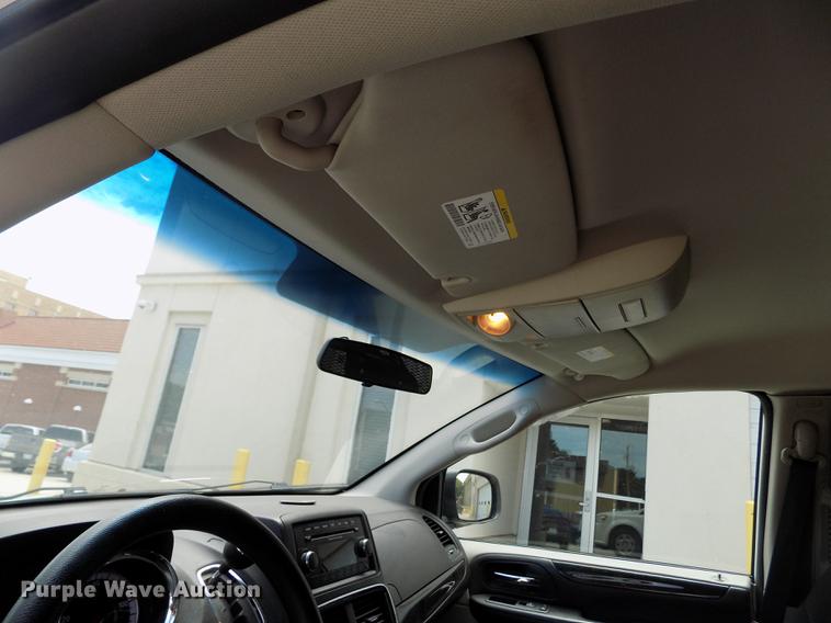 image for item ER9010 2012 Dodge Grand Caravan van