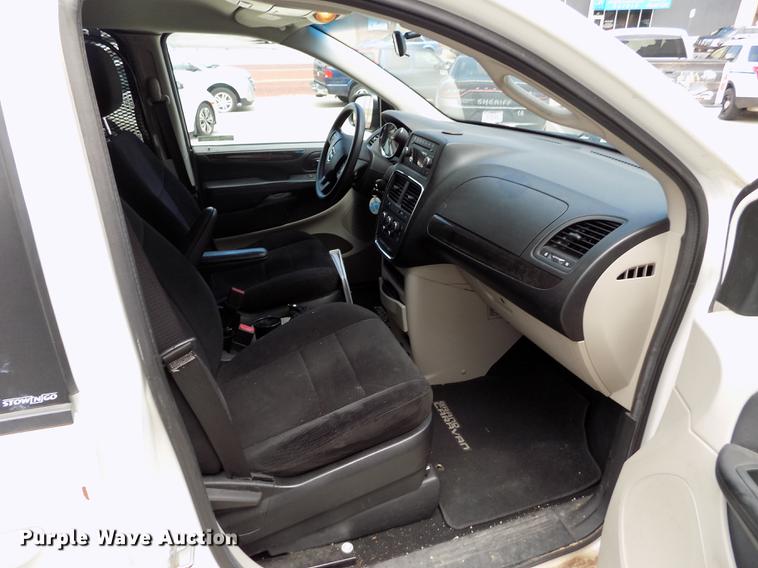 image for item ER9010 2012 Dodge Grand Caravan van