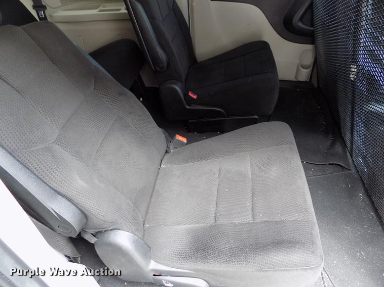 image for item ER9010 2012 Dodge Grand Caravan van