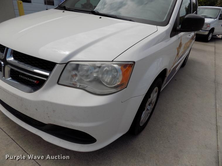 image for item ER9010 2012 Dodge Grand Caravan van