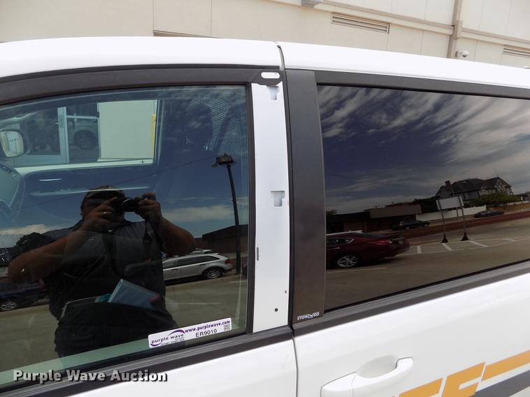 image for item ER9010 2012 Dodge Grand Caravan van