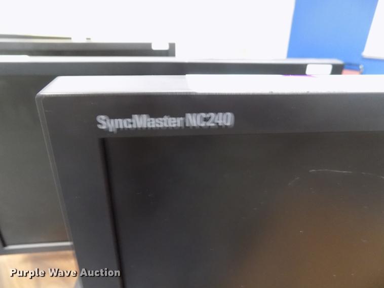 image for item ER9035 (4) Samsung SyncMaster NC240 monitors