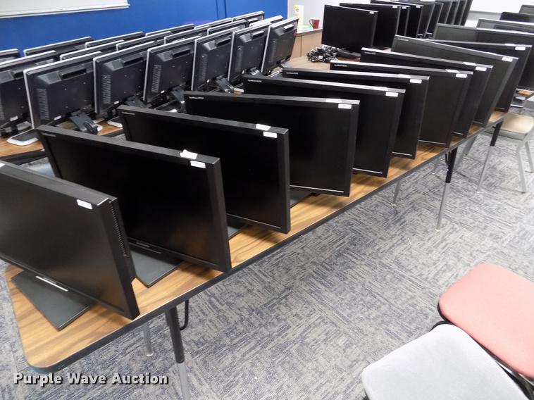 image for item ER9039 (10) Samsung SyncMaster NC240 monitors