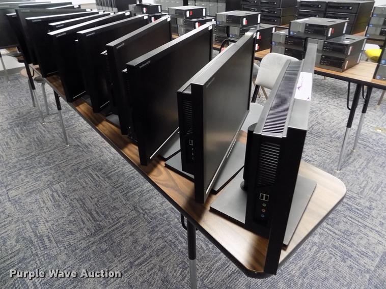 image for item ER9039 (10) Samsung SyncMaster NC240 monitors