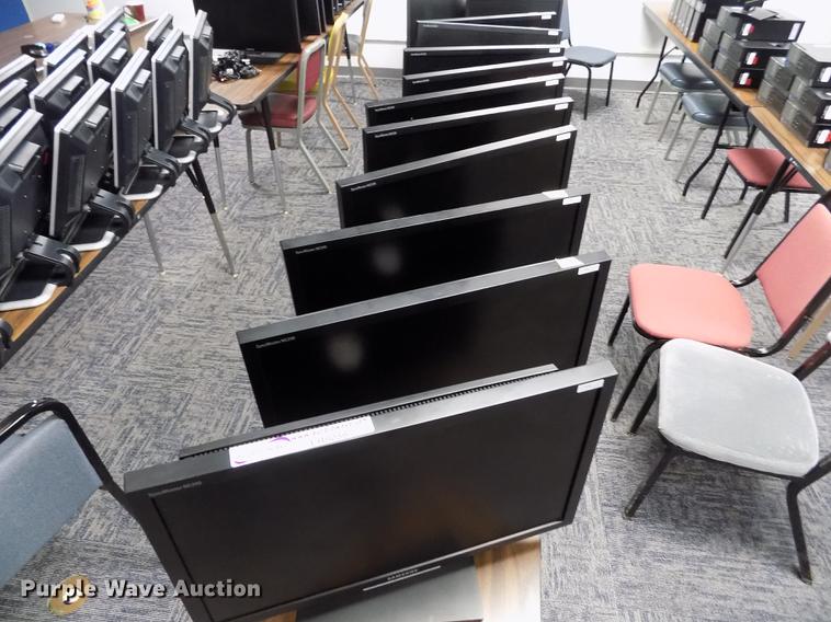 image for item ER9039 (10) Samsung SyncMaster NC240 monitors