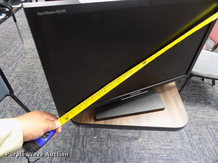 image for item ER9039 (10) Samsung SyncMaster NC240 monitors