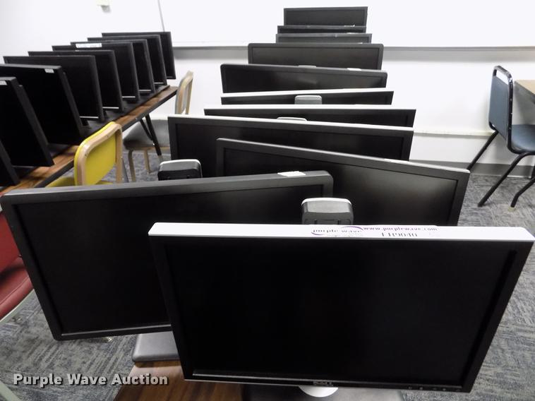 image for item ER9040 (14) Dell monitors