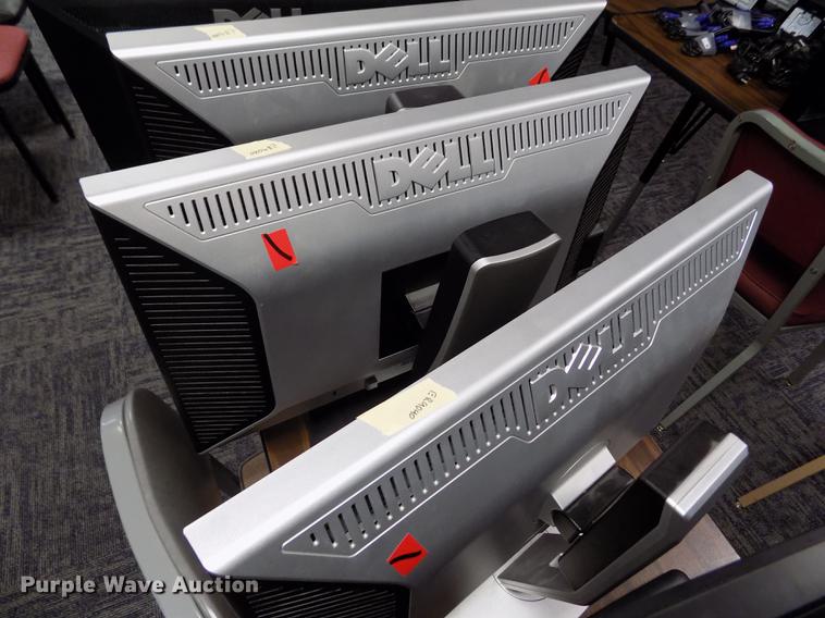 image for item ER9040 (14) Dell monitors