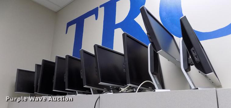 image for item ER9042 (25) Dell 1908wfp monitors