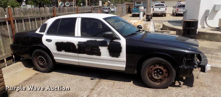 image for item ER9045 2011 Ford Crown Victoria Police Interceptor