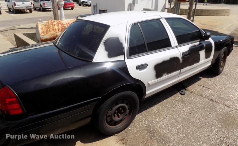 image for item ER9045 2011 Ford Crown Victoria Police Interceptor