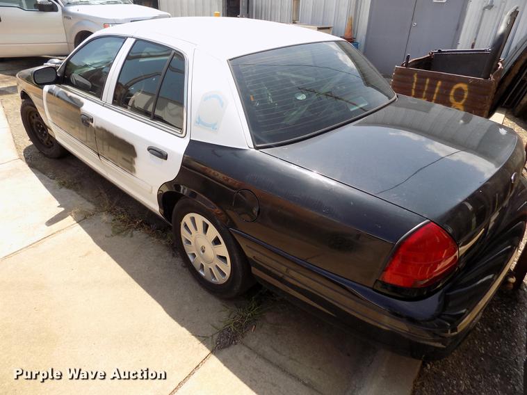 image for item ER9045 2011 Ford Crown Victoria Police Interceptor