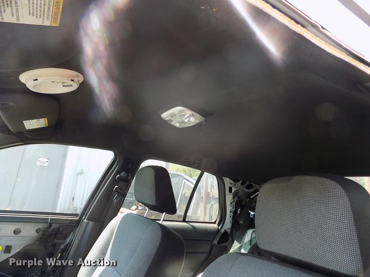 image for item ER9045 2011 Ford Crown Victoria Police Interceptor