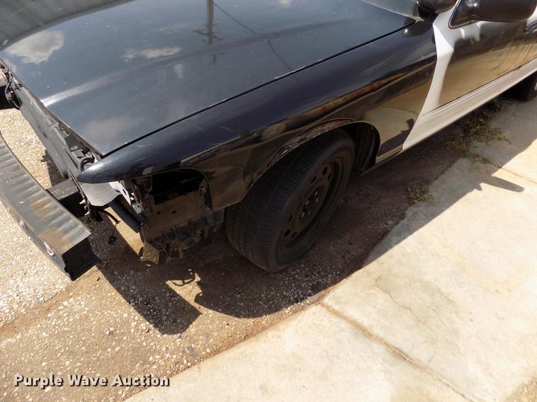 image for item ER9045 2011 Ford Crown Victoria Police Interceptor