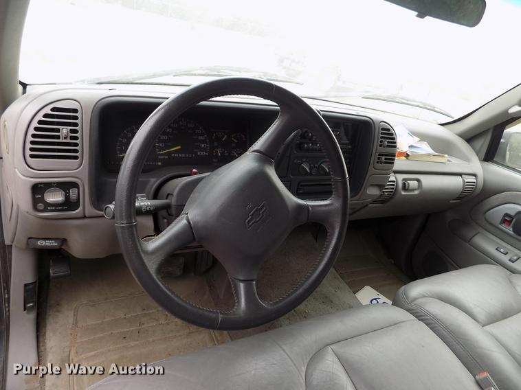 image for item ER9052 1996 Chevrolet Silverado 1500 Ext. Cab pickup truck