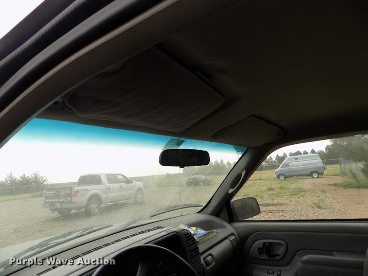 image for item ER9052 1996 Chevrolet Silverado 1500 Ext. Cab pickup truck