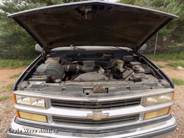 image for item ER9052 1996 Chevrolet Silverado 1500 Ext. Cab pickup truck