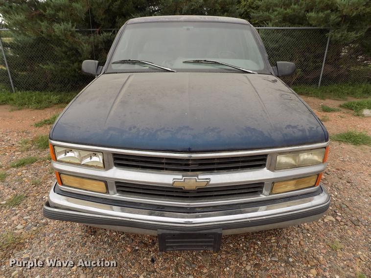 image for item ER9052 1996 Chevrolet Silverado 1500 Ext. Cab pickup truck